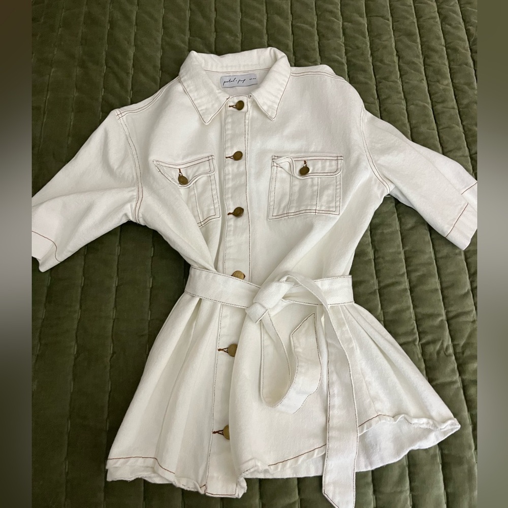 Petal & Pup White Belted Shirt Top